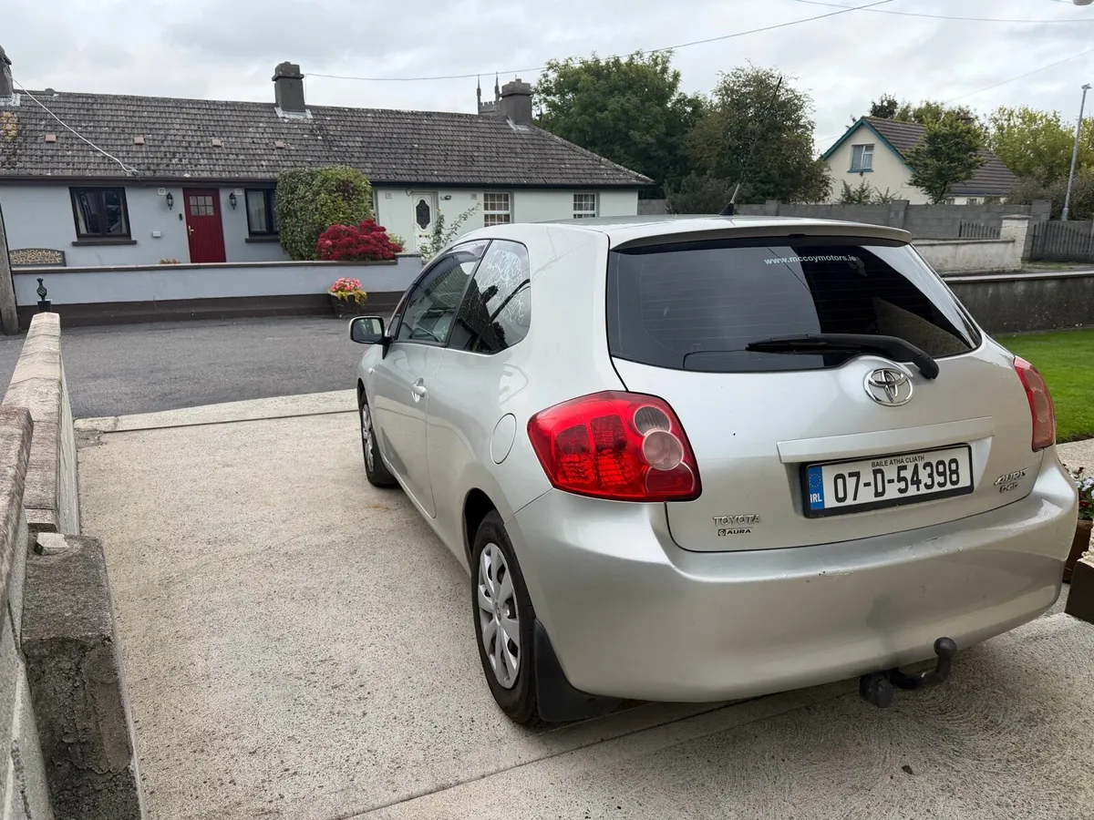 Toyota Auris van - Image 3