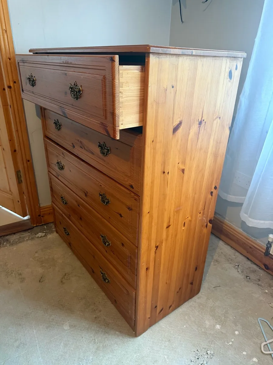 Solid Pine Chest of Drawers – Vintage / Rustic - Image 1