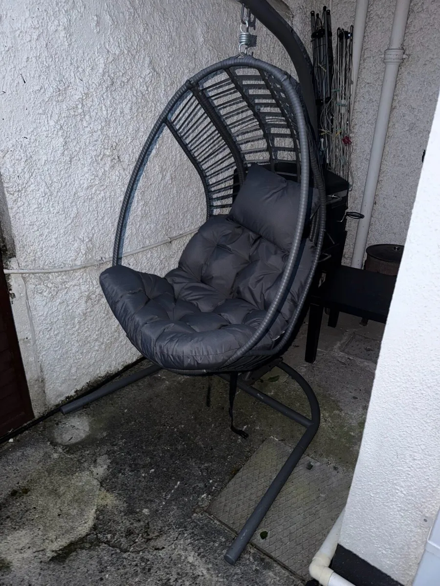 Egg chair - Image 4