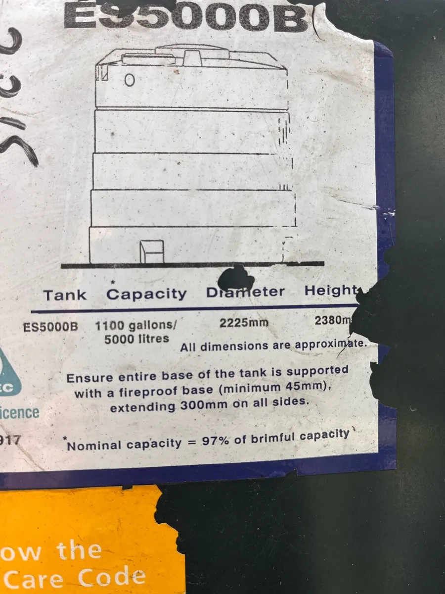 Oil tank - Image 2