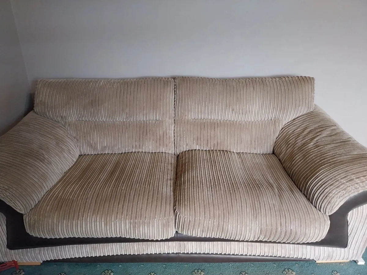 3 piece sofa - Image 2