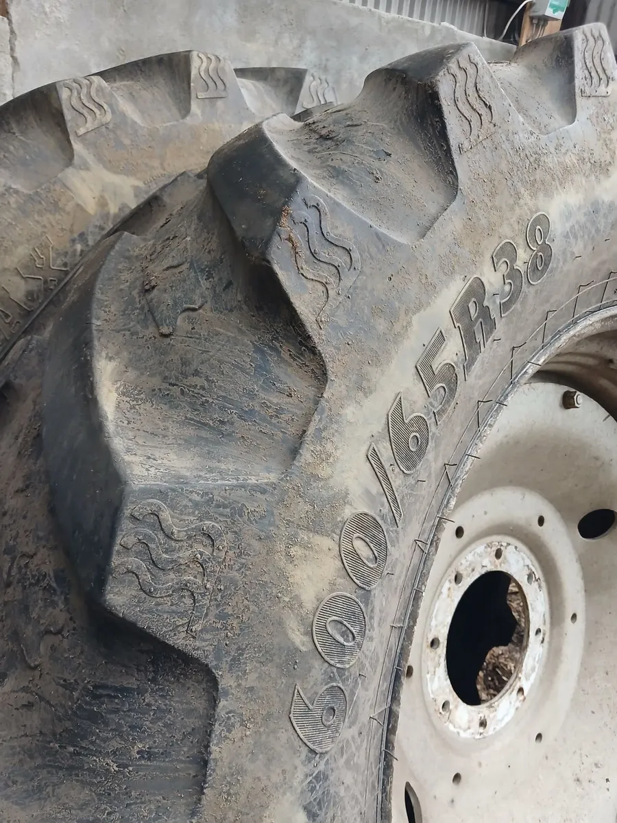 Tractor rims and tyres - Image 3