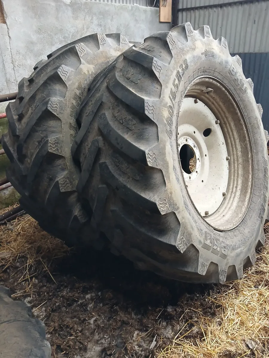 Tractor rims and tyres - Image 4