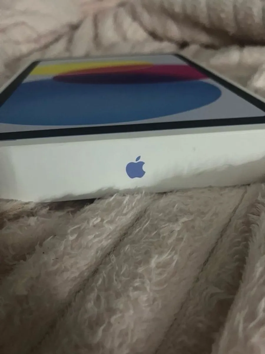 11" Ipad (2025) - Image 3