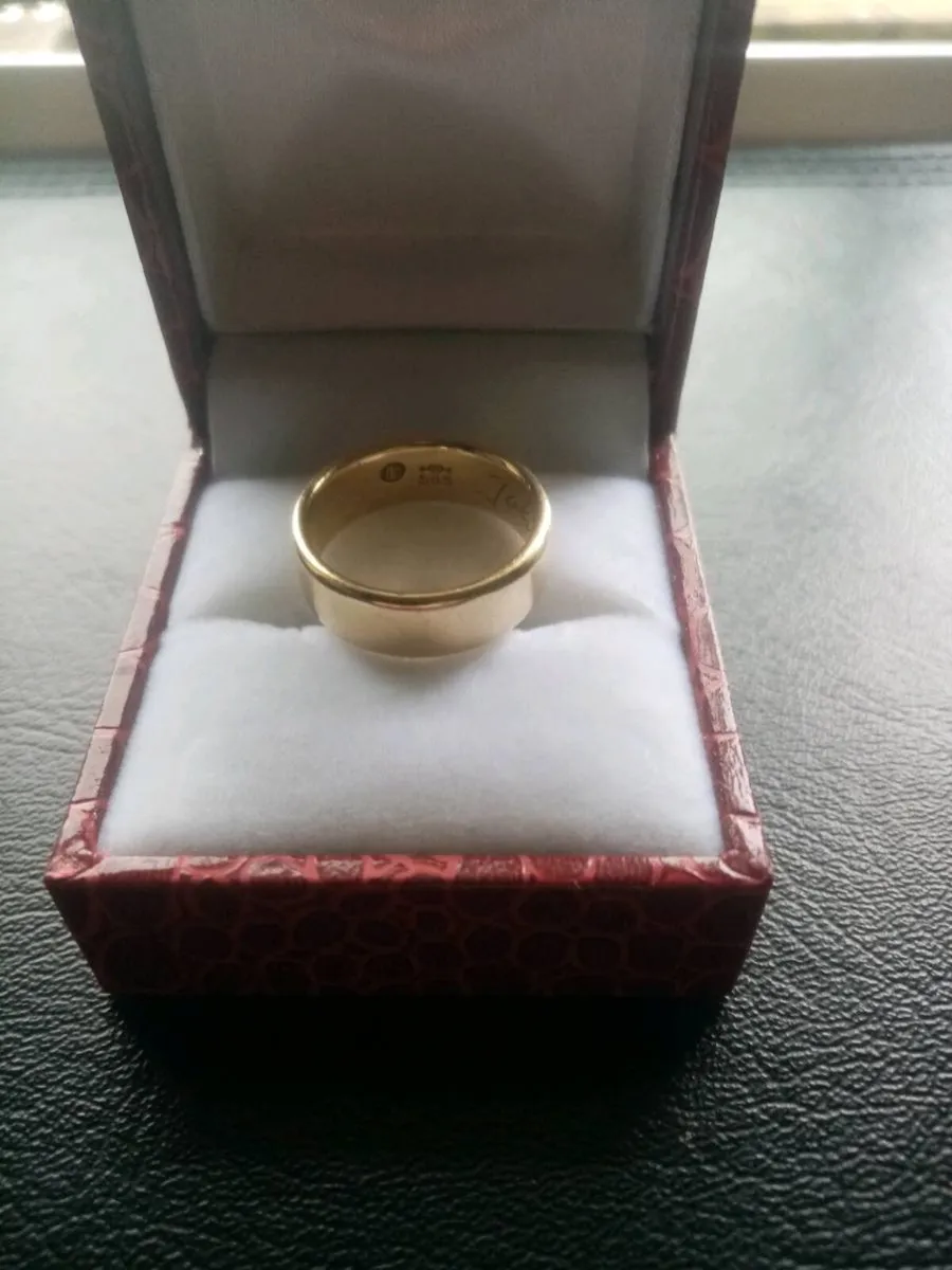 Vintage 14k Solid Gold Ring - Image 1