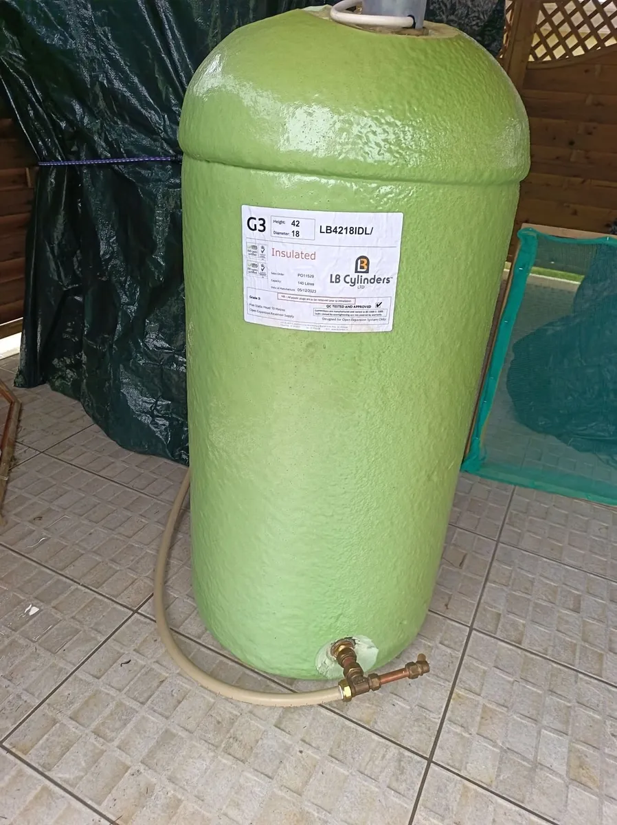 Hot water cilinder - Image 1