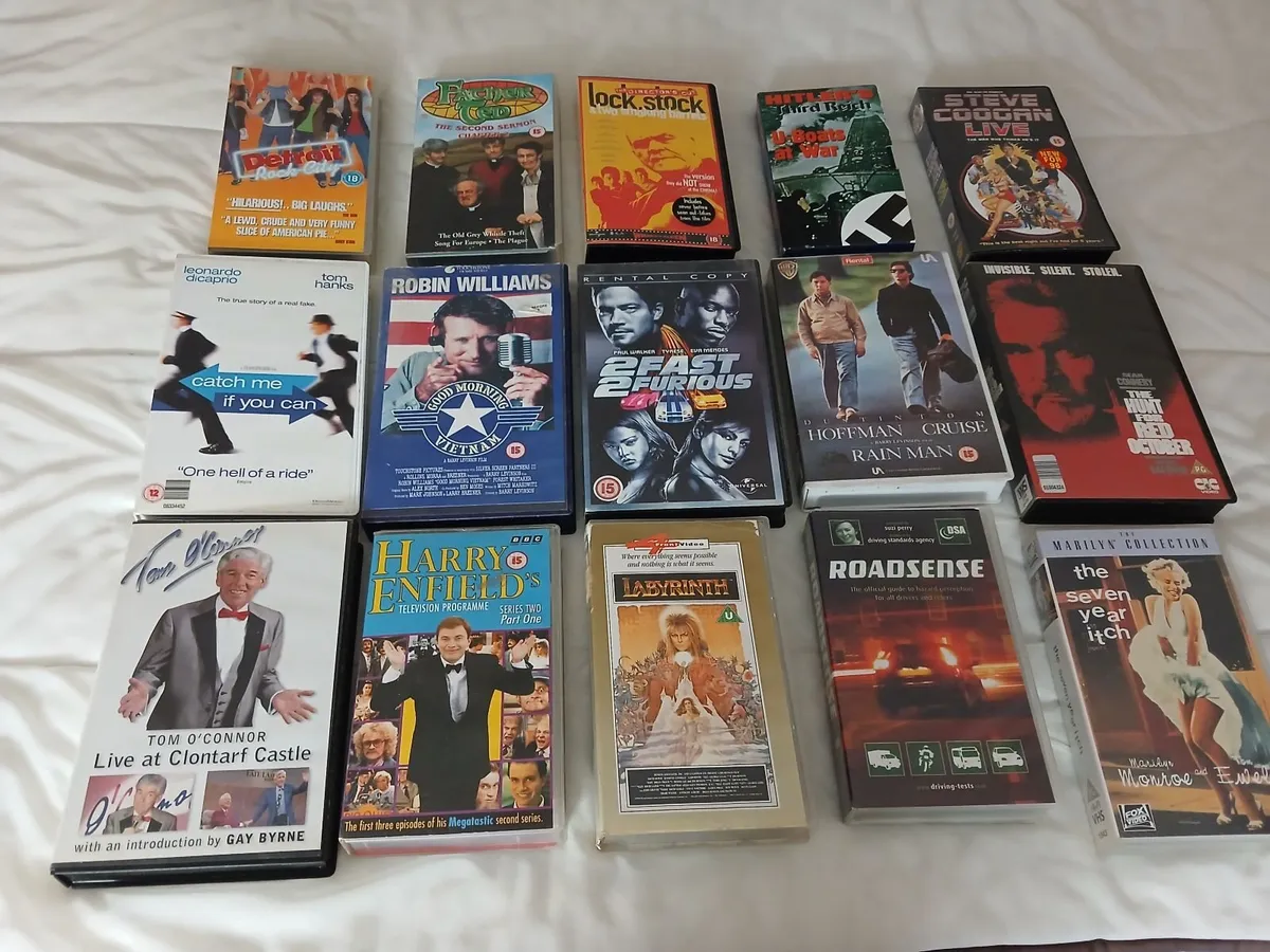 15 POPULAR  VINTAGE VHS TAPES. - Image 1