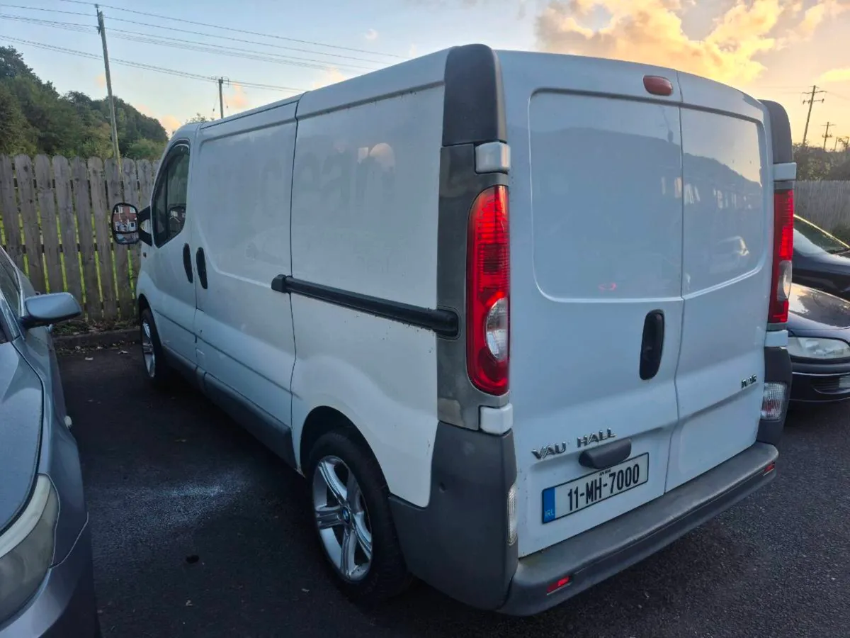Vauxhall Vivaro 2.0 - Image 2