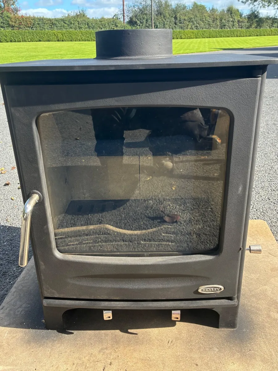 8Kw Henley stove - Image 1