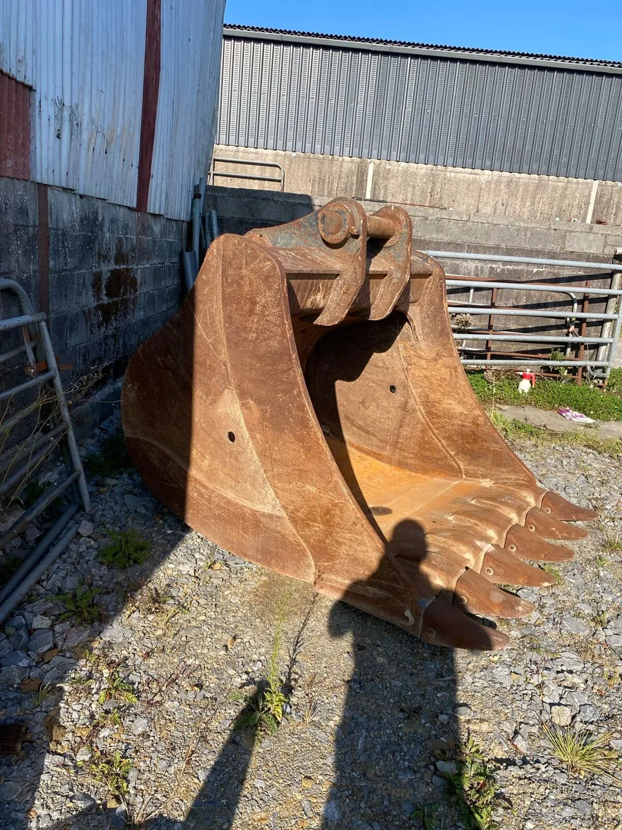 Digging bucket - Image 2