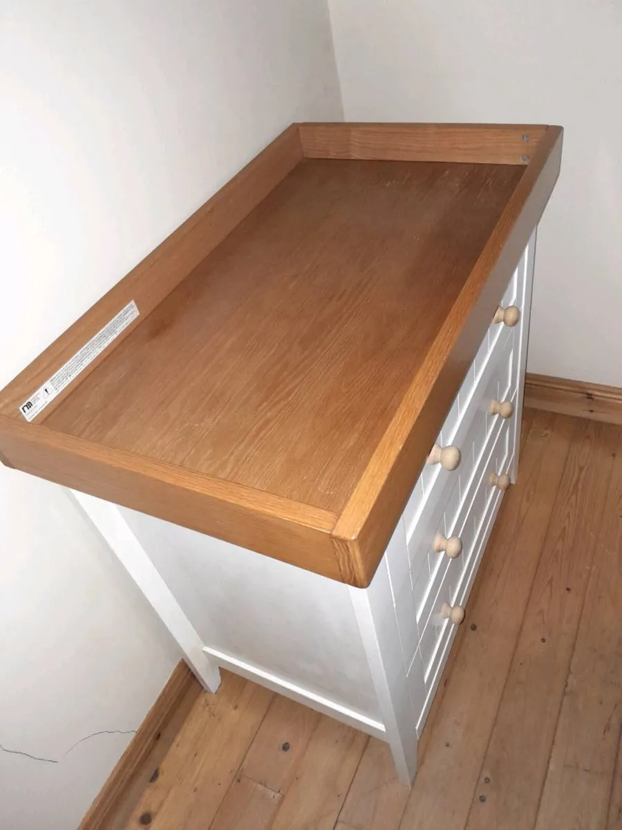 Baby changing unit with drawers - Image 2