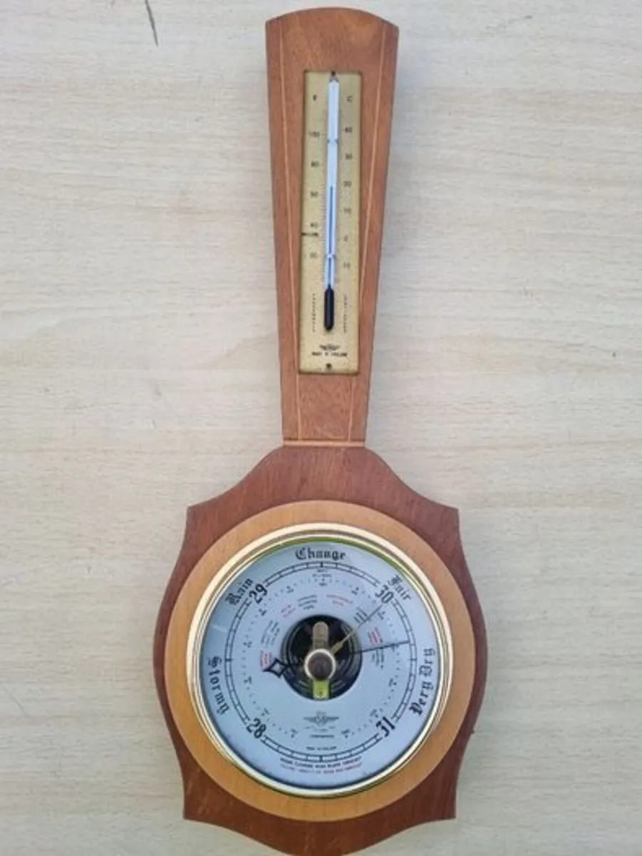 Vintage Shortland SB aneroid barometer - Image 1