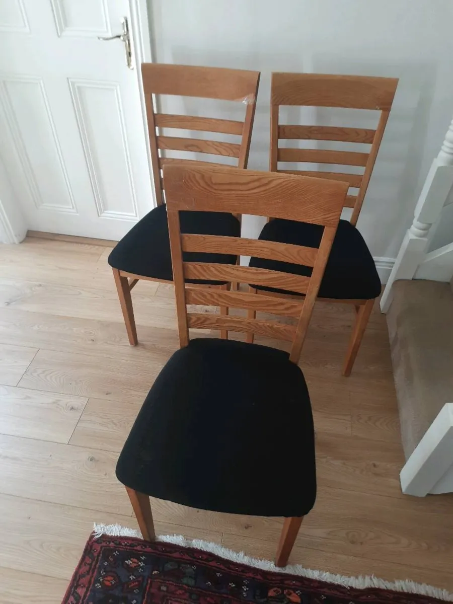 3 solid oak dining chairs - Image 1