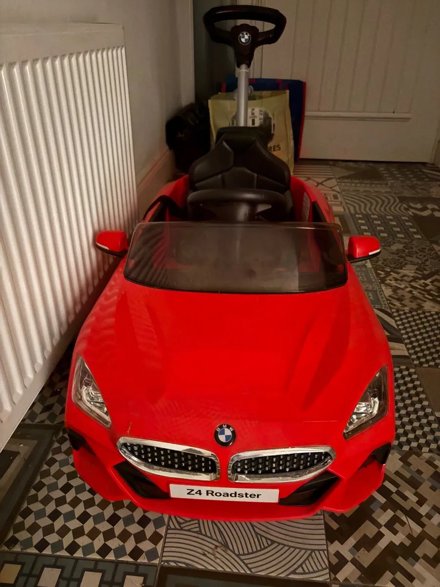 Toy car - Image 1