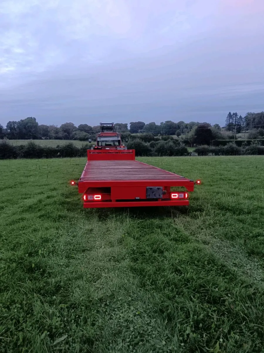 35ft bale/flat trailer - Image 4