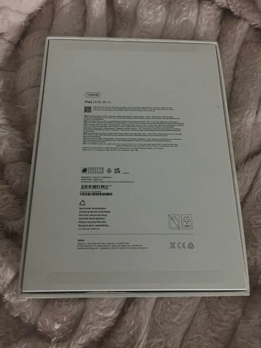11" Ipad (2025) - Image 2