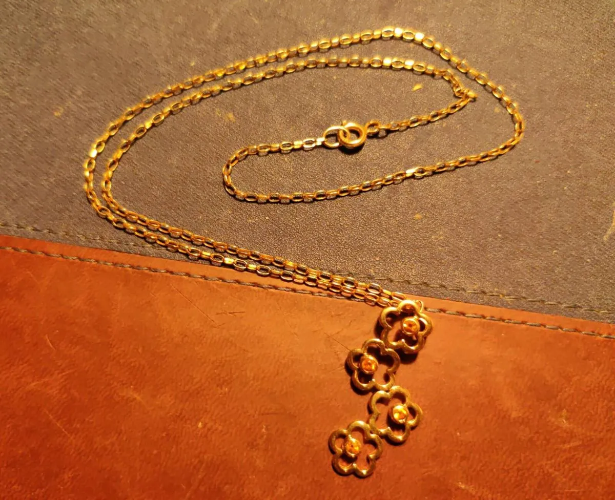 FLOWER POWER BELCHER, 9CT Gold 5g 18"Necklace ! - Image 1