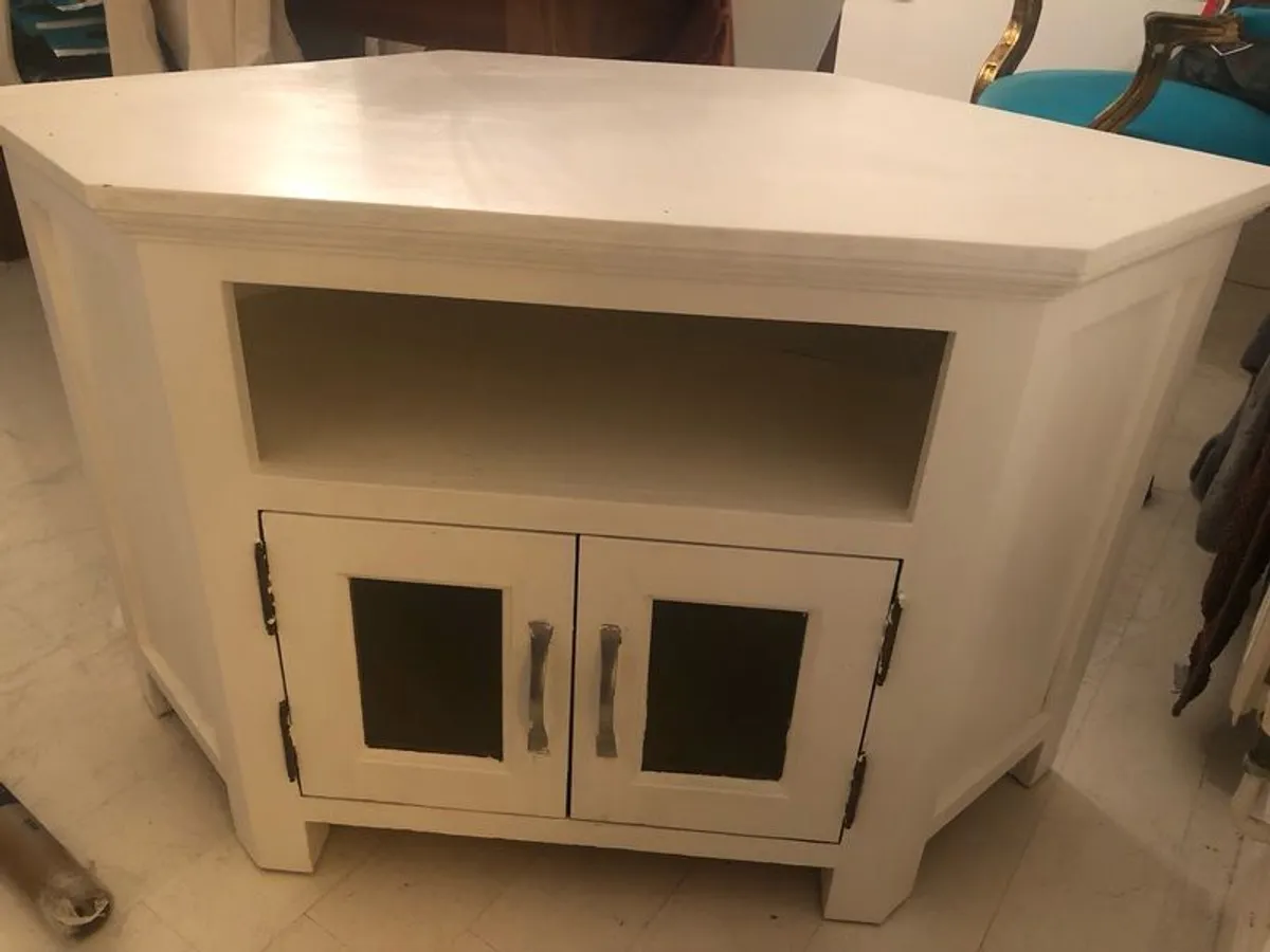 tv corner cabinet - Image 1