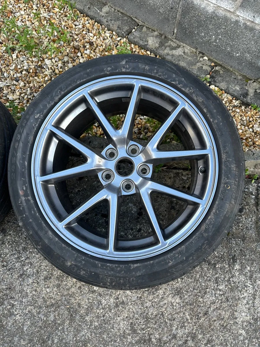 Tesla 3 wheel - Image 1