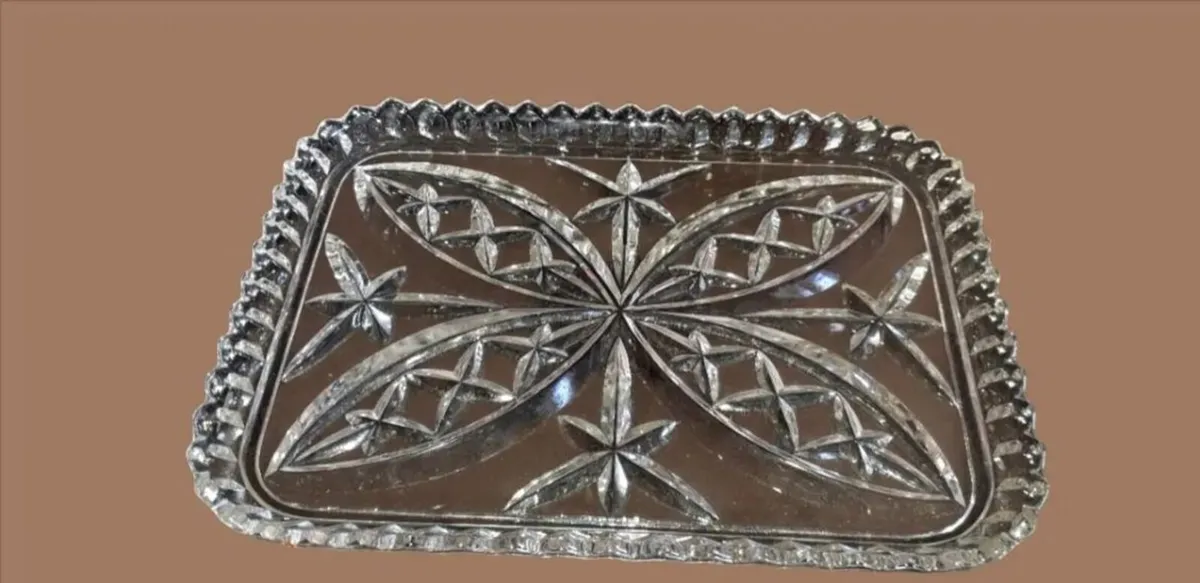 Pristine Vintage Cut Glass Vanity/Serving Tray - Image 4