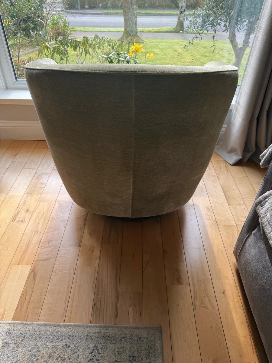 Swivel Arm Chair - Image 4