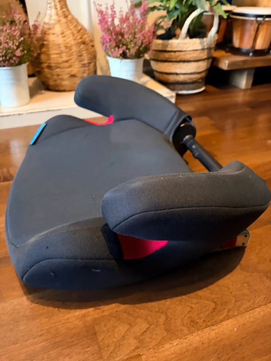 Child car seat, suitable from 3 to 12 years old , - Image 4