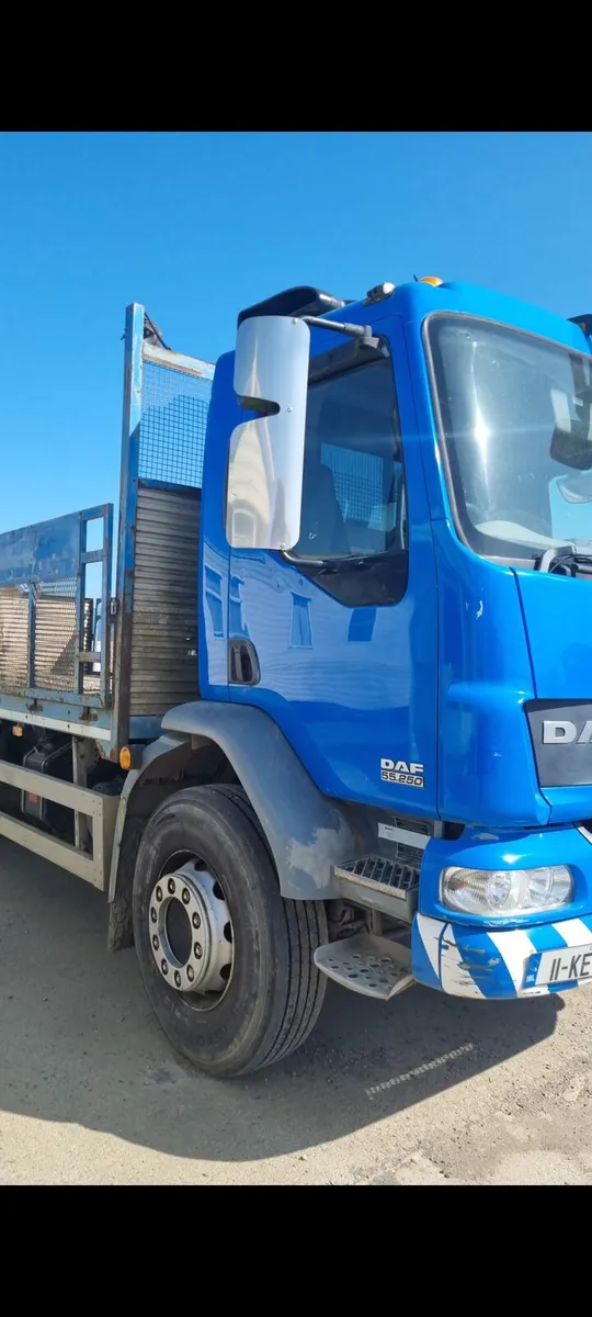Daf lf with remote control crane - Image 4