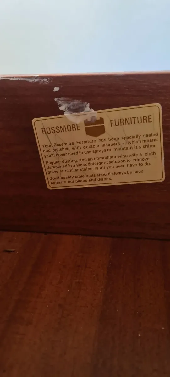 Quality Rossmore dresser with vanity unit - Image 2