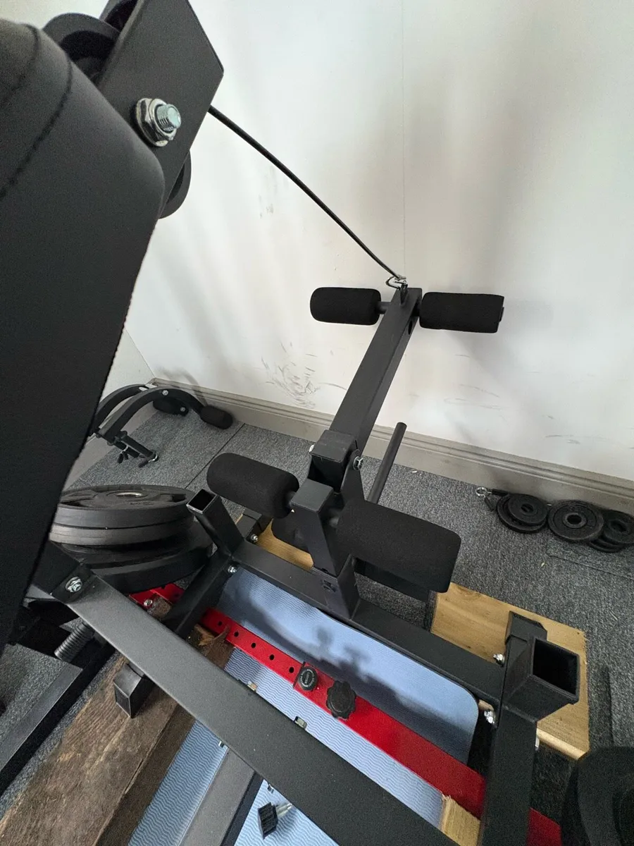 NEW, fully assembled Body train deluxe Weight Benc - Image 2