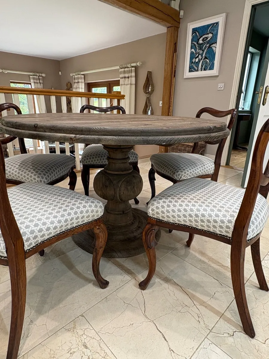 Premium 1.2m Round Rustic Oak Pedestal Dining Tabl - Image 1
