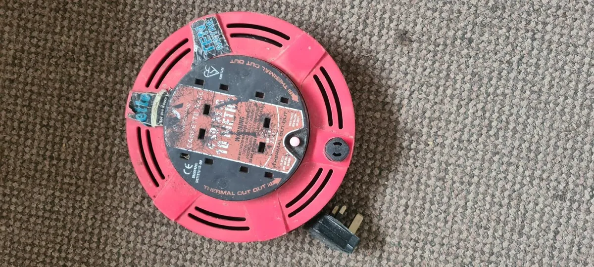 10 meter cassette reel with 4 x sockets