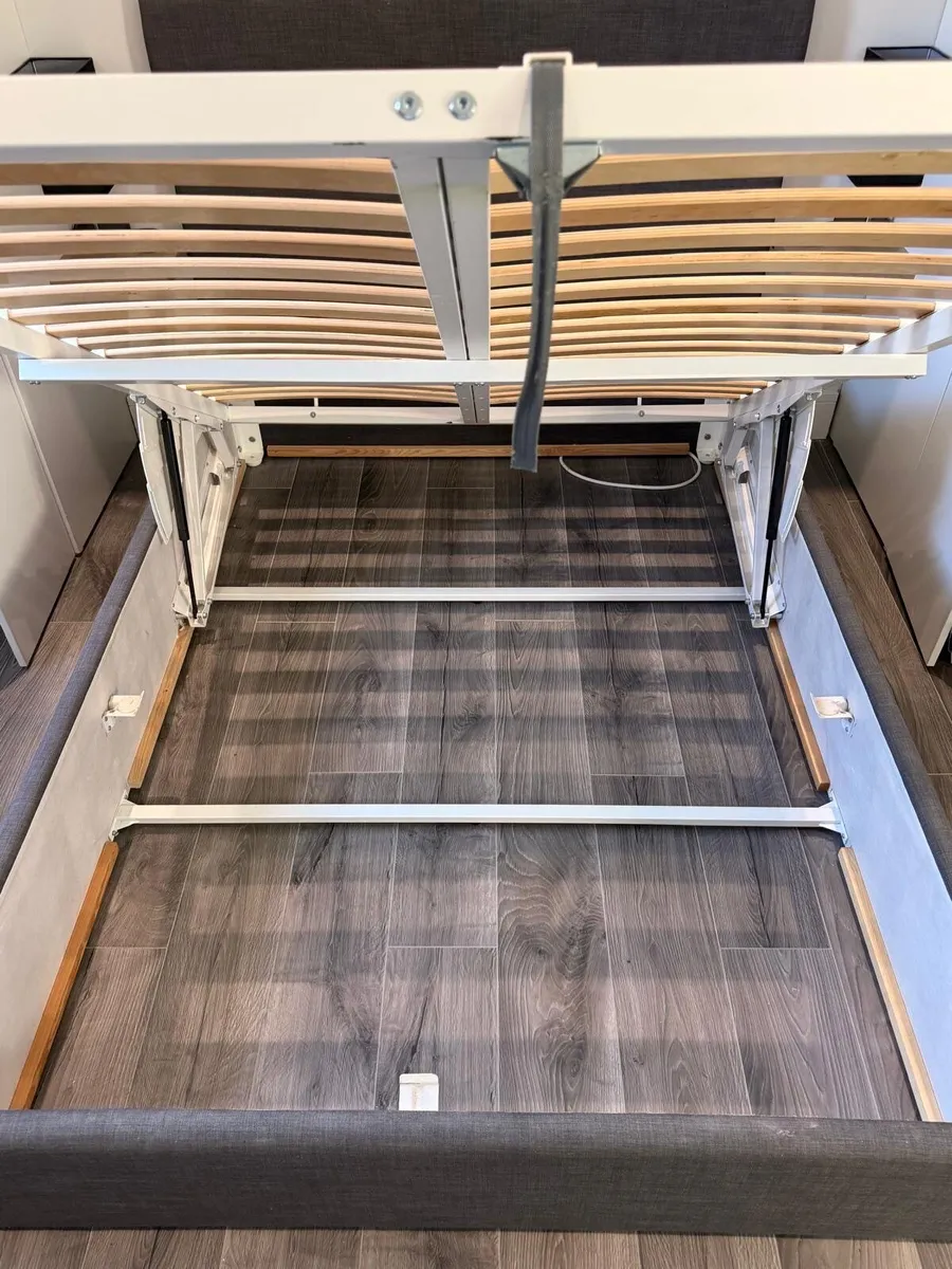 Bed frame - Image 4