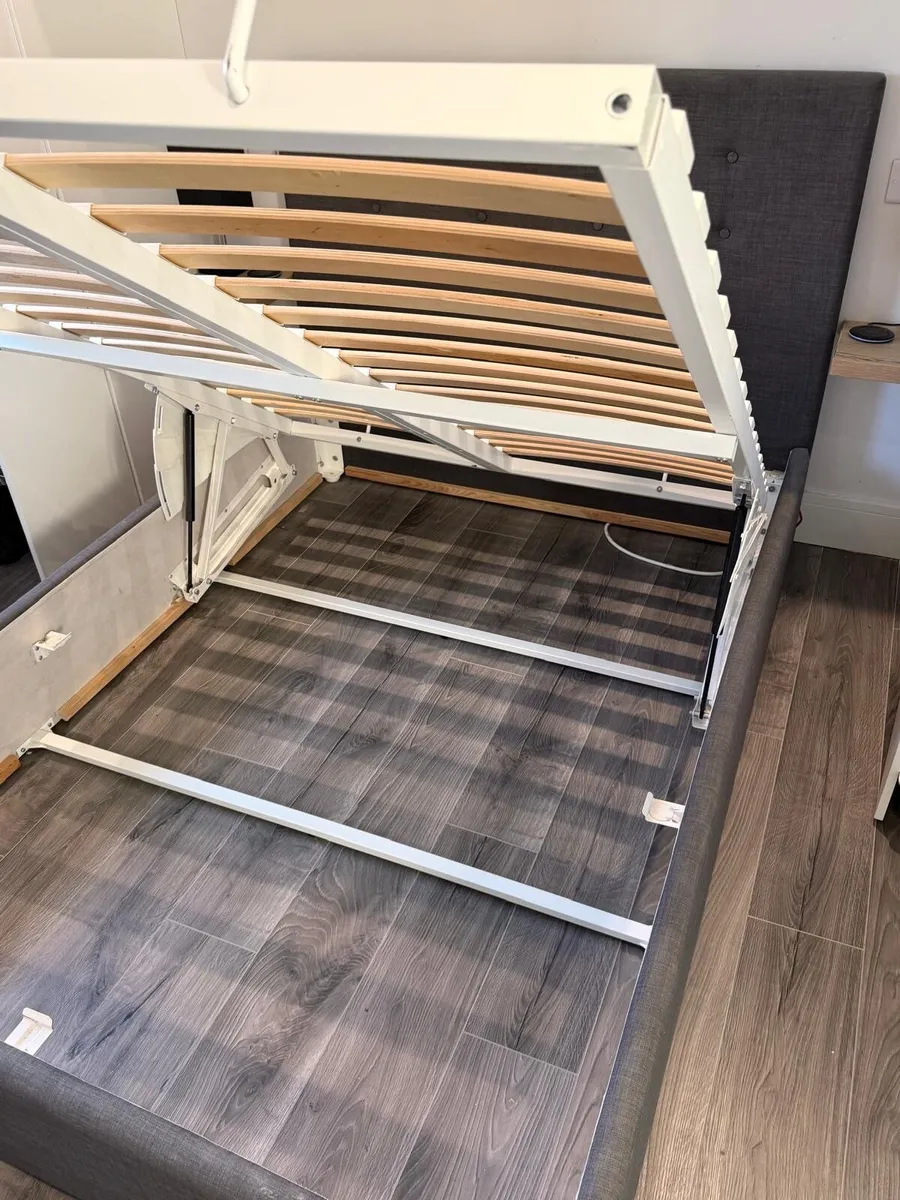 Bed frame - Image 3