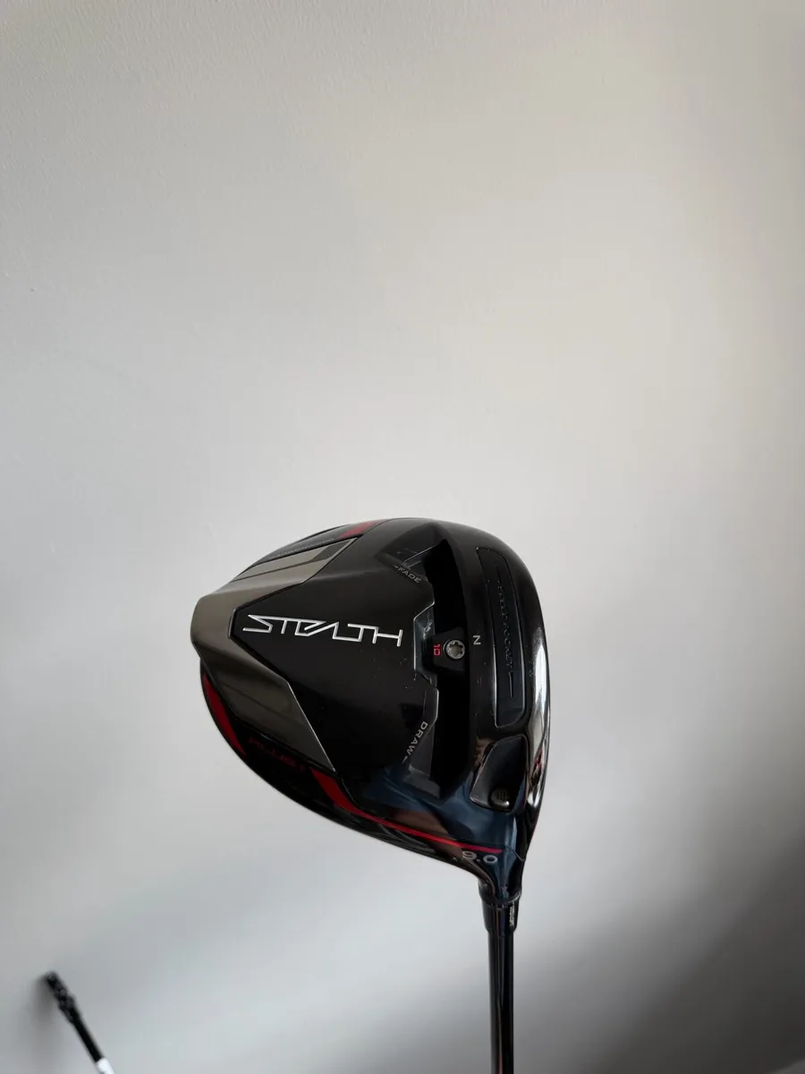 Taylormade Stealth Plus Driver *Premium Shaft* - Image 1
