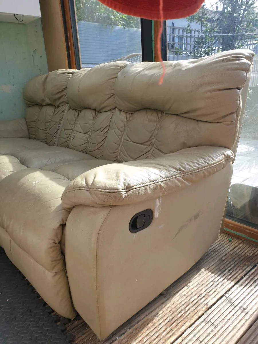 Couch - Image 3