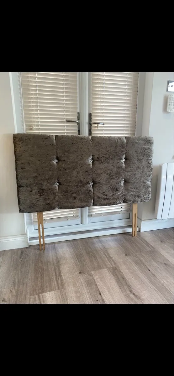 Small double headboard 4ft - Image 1
