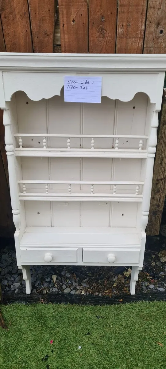 Decorative wooden wall unit……………………………………………………50