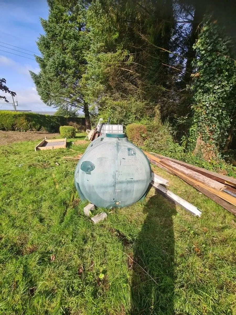 Oil tank - Image 2