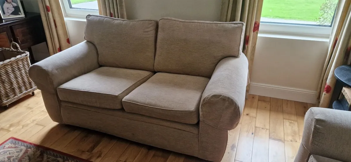 3 seater beige sofas - Image 3