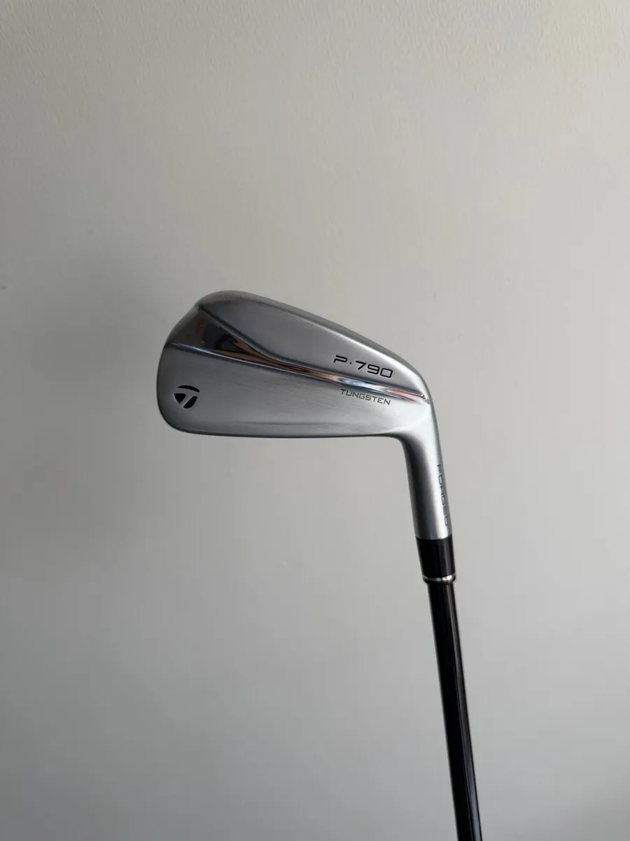 Taylormade P790 2 Iron Driving Iron - Image 1