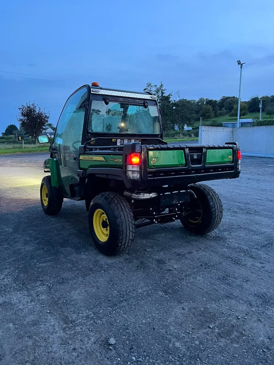 141 John Deere Gator 850d - Image 3