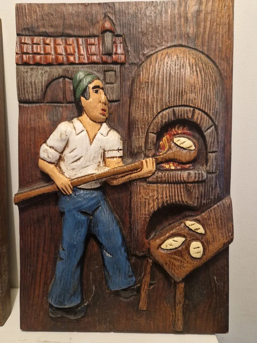 Set of woodcarved pictures - Image 2