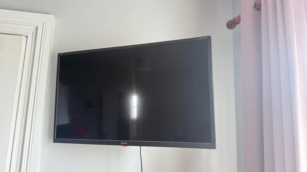 28inch television - Image 1