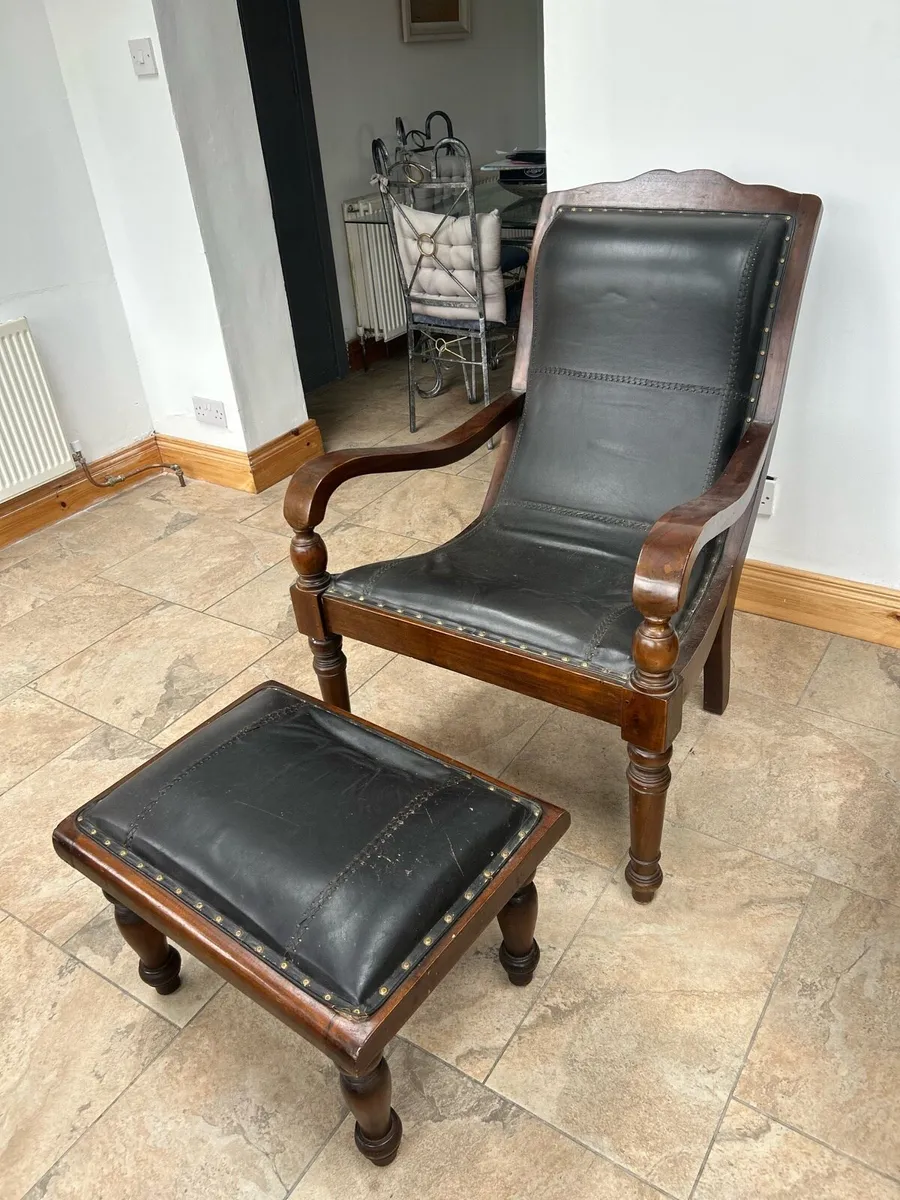 Leather armchair and stool - Image 1