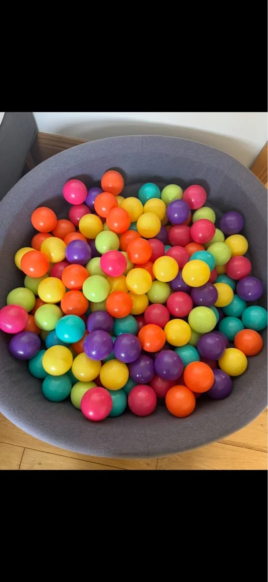 KiddyMoon Ball Pit with 200 Balls - Image 2