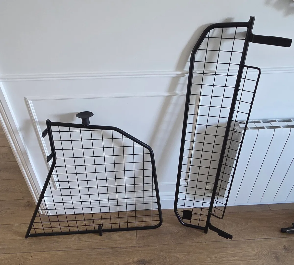 Dog guard and divider - Image 1