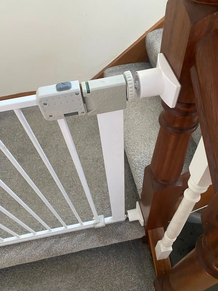 Stair gate with wall nanny extensions - Image 2