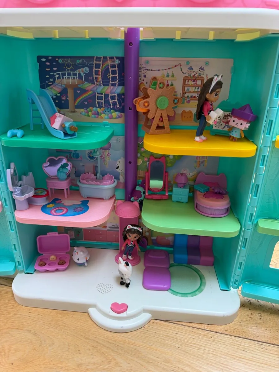 Gabby’s Doll House - Image 3