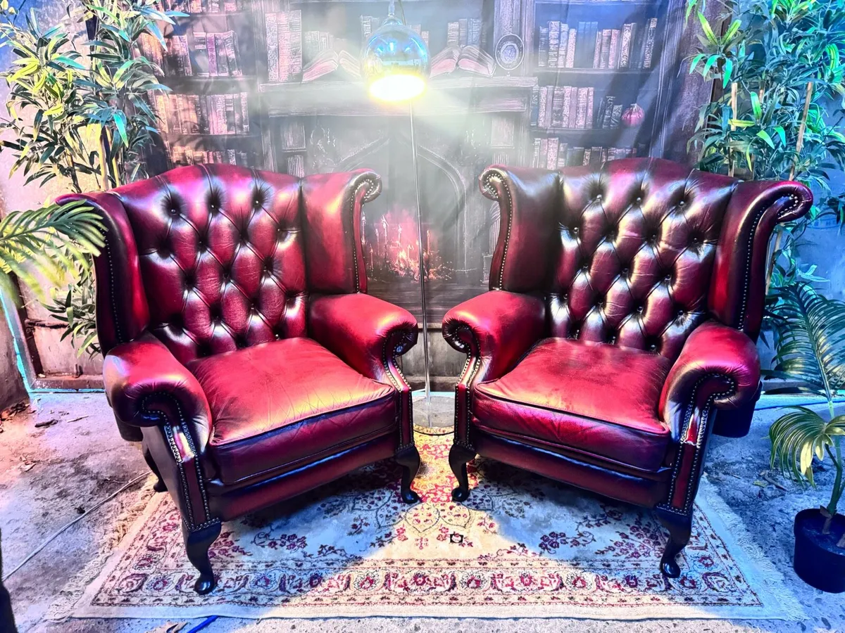 2x Anne queen chesterfield armchairs - Image 3
