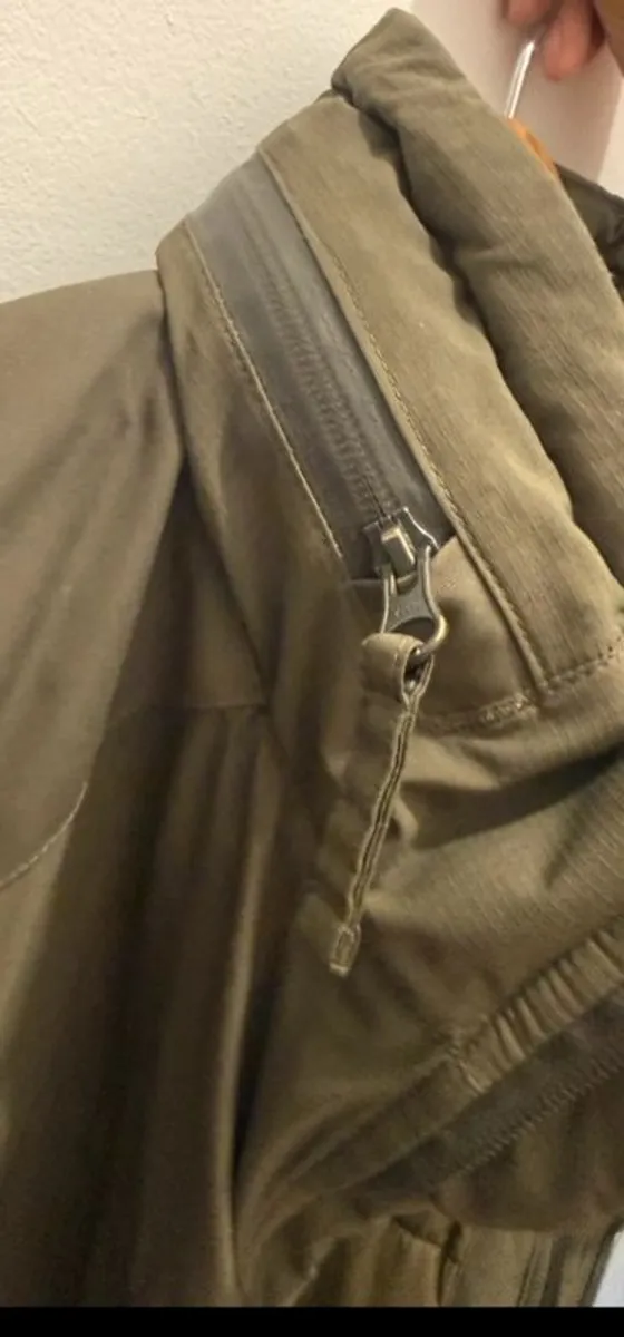 Carinthia HIG 3.0 Winter jacket - Image 4